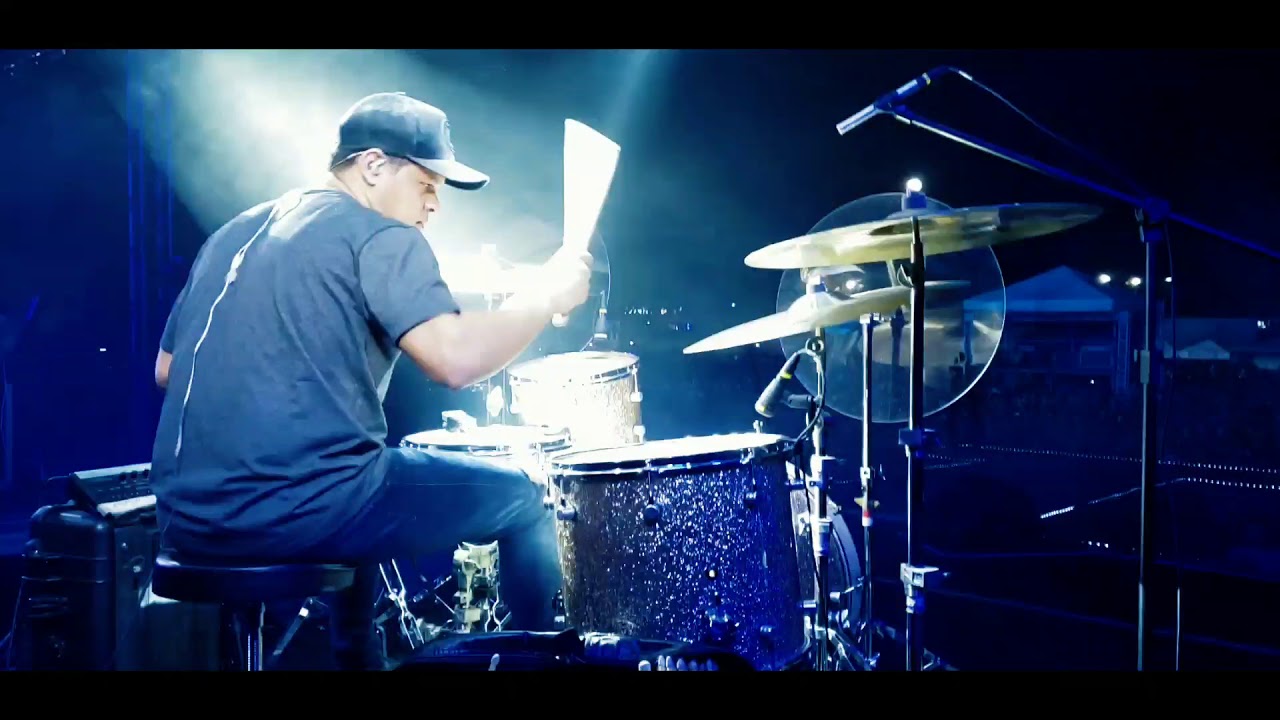 FERNANDINHO ( HÁ UM RIO ) POR VINÍCIUS FIGUEIREDO