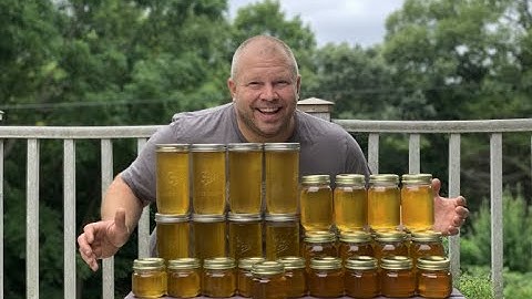 Extracting Honey (First Time)