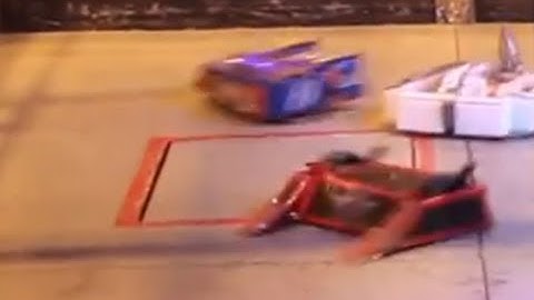 RC Combat Robot Wars - Drumroll 2 v Killer Bee v Satanix 1.666 - 2014 Fighting Robots Champs Q7 #2