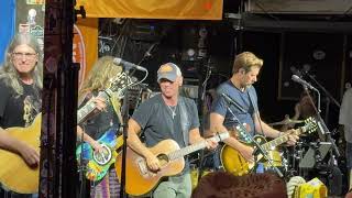 Kenny Chesney-Going Coastal Live at the Flora-Bama 3