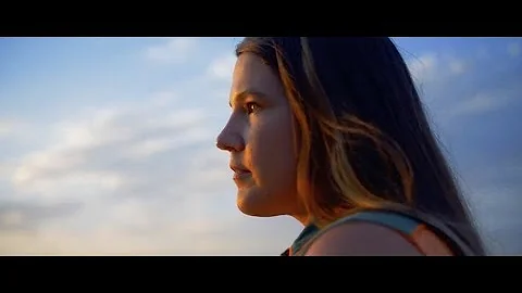 Lindsay White - The Hound (Official Video)