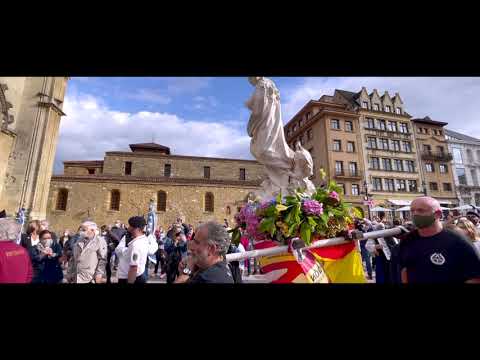 Madre, Ven! Llega a la Catedral de Oviedo.