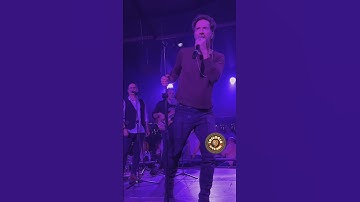 Thumbnail of Pequeña y Frágil, Grupo Trilogía