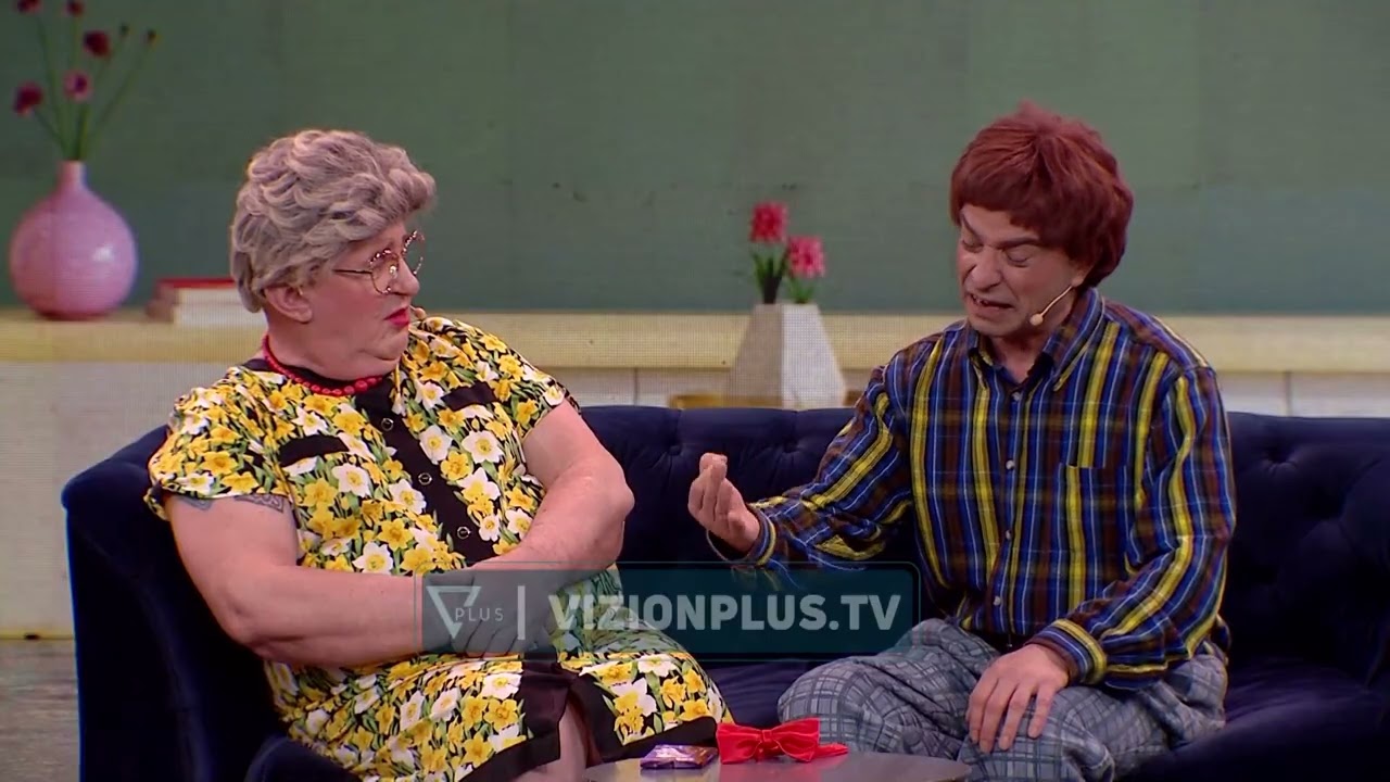 Bujtina Qejflia / Lum unë për këtë djalë që kam... - PaPare Najt