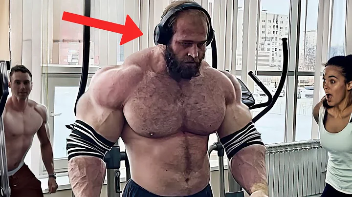 When Dumb Bodybuilders Try To Attack MMA Fighters!