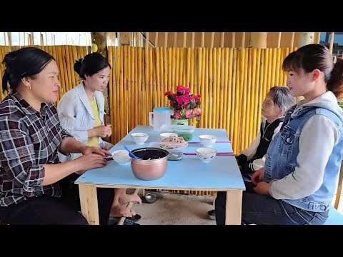 The Girl Came To Bao S House And Was Invited By The Family To Have A Cozy Meal