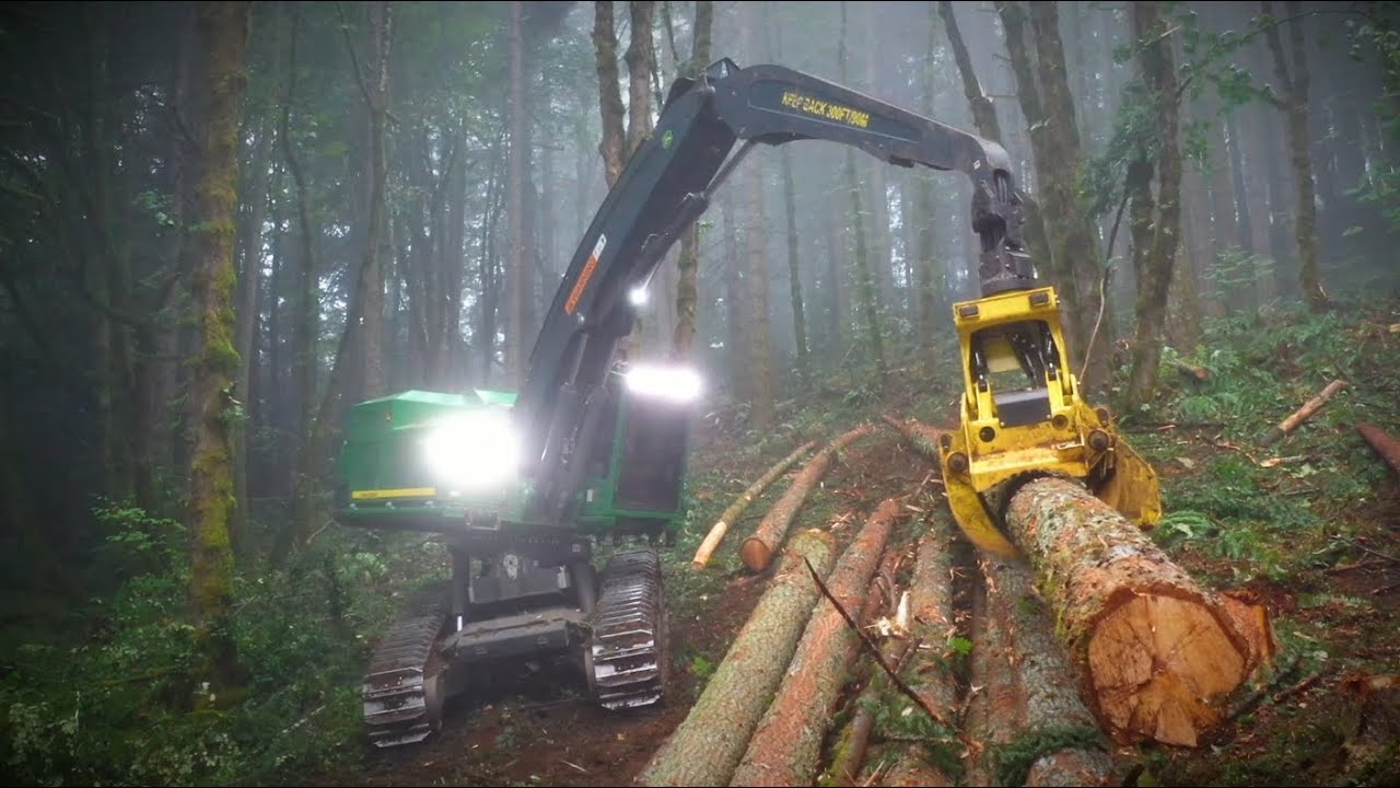 HighCapacity Versatility in SteepSlope Logging John Deere FL100
