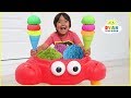Ryan Pretend Play Selling Ice Cream Sand Toy from Crab Shop!!!