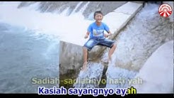 Fadly - Rindu Disayang Ayah [Official Music Video]  - Durasi: 5:34. 