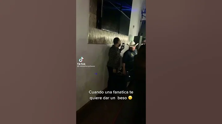 CUANDO TE QUIEREN DAR UN BESO PERO TUNNO QUIERES ( LUIS R CONRIQUEZ )