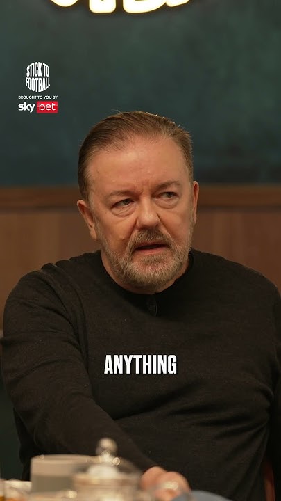 Ricky Gervais MEETS Roy Keane! 🍿🤣 - YouTube