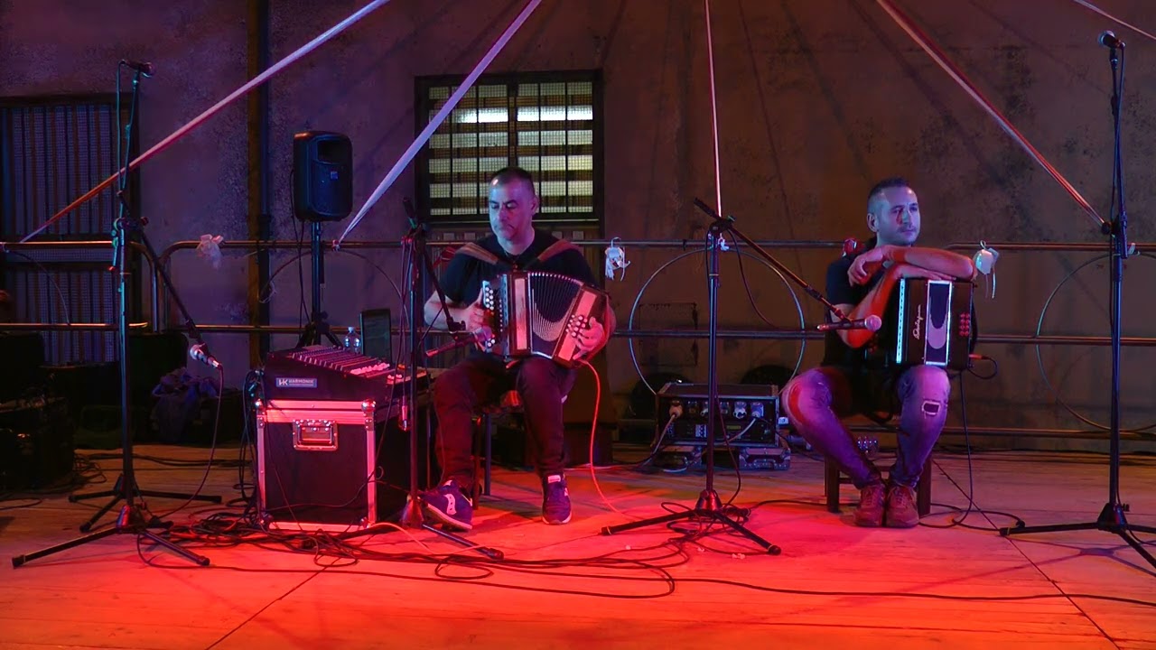 ==Silvano Fadda a Genoni - Ballu brincu==   (30)