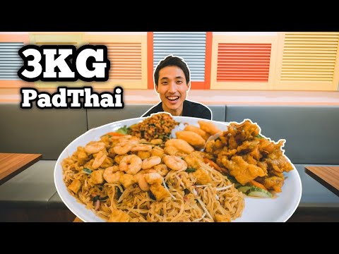 3KG MASSIVE PAD THAI PLATTER!   Party Size Pad Thai Noodle Challenge!