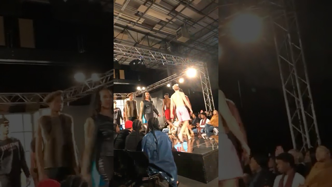 RUNWAY FASHIONSHOW 😍