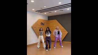 불빛을 밝히리🔥 #퍼플키스 #PURPLE_KISS #고은 #도시 #수안 #GoEun #Dosie #SWAN #원어스 #ONEUS #발키리 #Valkyrie