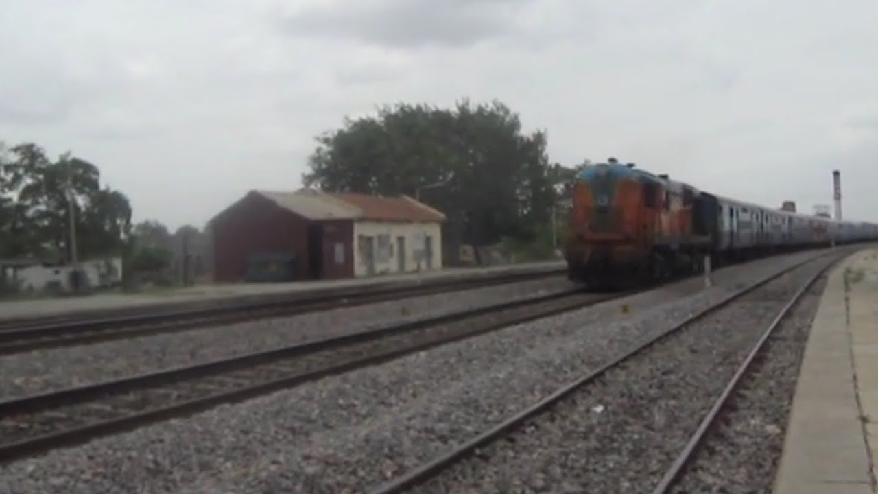 The Whistler GY Kingfisher Baldie powered 11028 MAS - CSTM Mail skips Chiksugur | INDIAN RAILWAYS