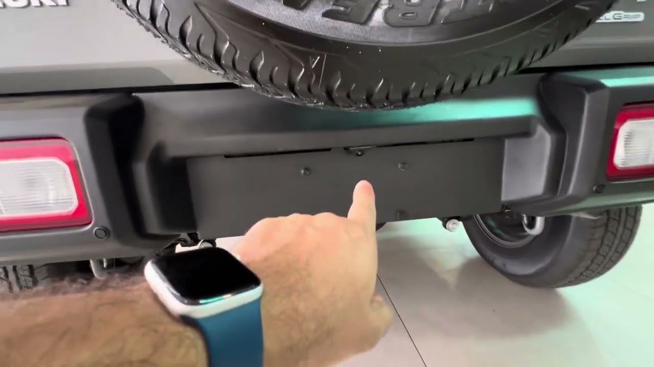 Suzuki Jimny 2025 - Câmera e Sensor traseiro integrado Central Mídia JBL - ArtsomAuto