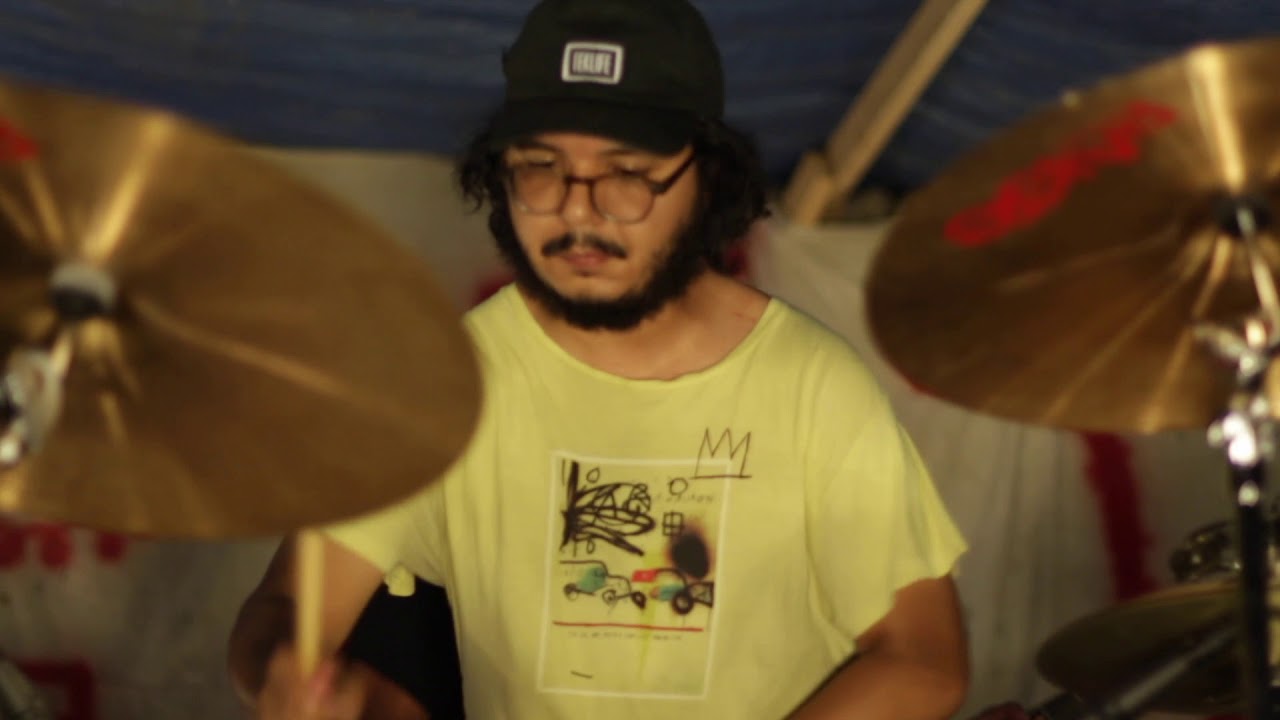 Guarda Arrows by Panda Riot (Live at DZ Fest 2018) su YouTube Guarda Arrows by Panda Riot (Live at DZ Fest 2018) su YouTube