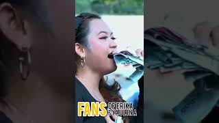 Download Lagu Erika Syaulina - Kunanti di pintu surga MP3