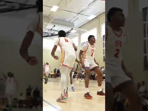 Bronny has effortless bounce‼️ ✈️