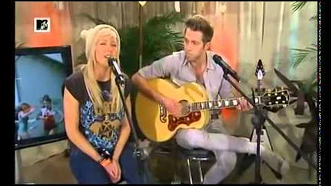 Ellie Goulding - Starry Eyed - live at MTV Home