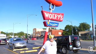 Raw Dogging at Wolfy's Hot Dogs in Chicago