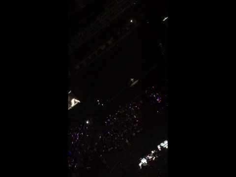 G.E.M.  X.X.X. Live Beijing -泡沫