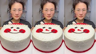 ASMR🍰Eat smiley face cream cake🍰 (soft and waxy voice) 크림 케ց 먹방 MUKBANG Satisfaction