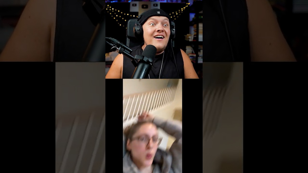 She really has a whistle talent 😳 @jennaearhart #beatbox #tiktok