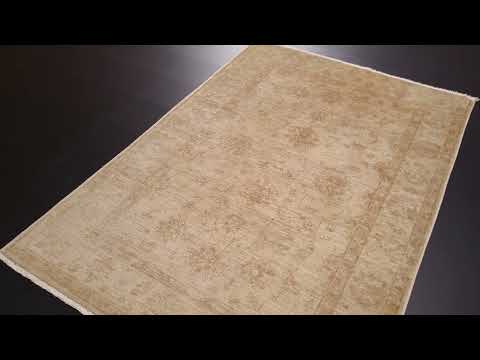Retro Serisi El Dokuma Vintage Desenli Bej Yün Halı inceleme videosu kapak görseli