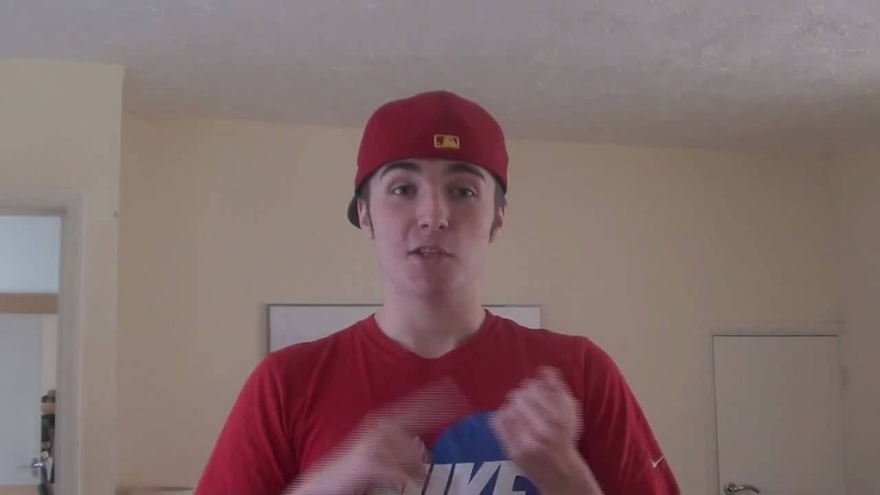 Sitdown Crossover Tutorial - Learn2Freestyle Football / Soccer - YouTube
