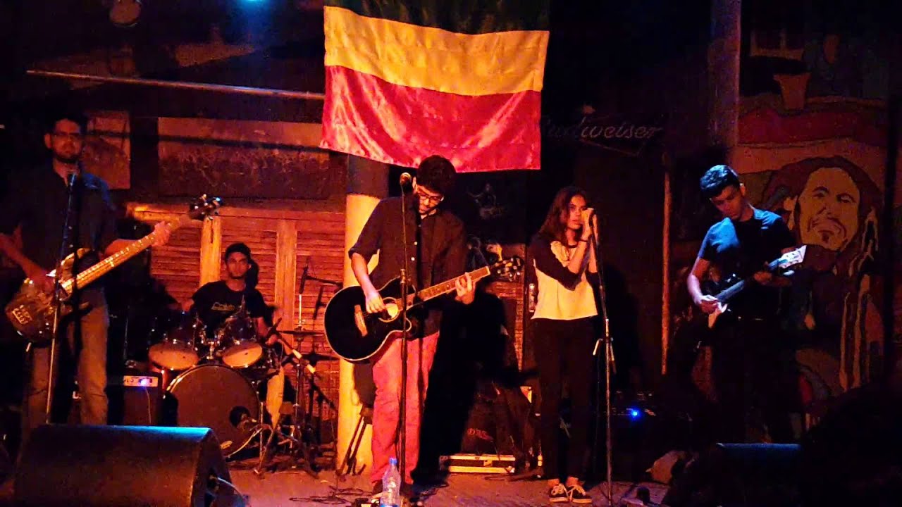 Sector Seventeen Live @ High Spirits Pune : Boulevard Of Broken Dreams vs Wonderwall vs 21 Guns