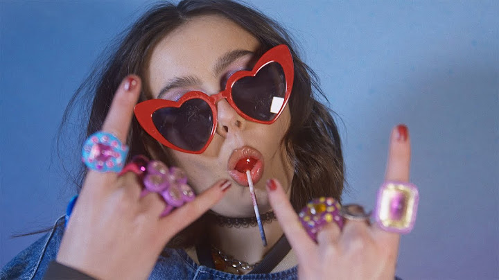 Chiara Oliver – “mala costumbre” (Lyric Video)