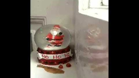 Snowglobe Carols Glockenspiel - Auld Lang Syne