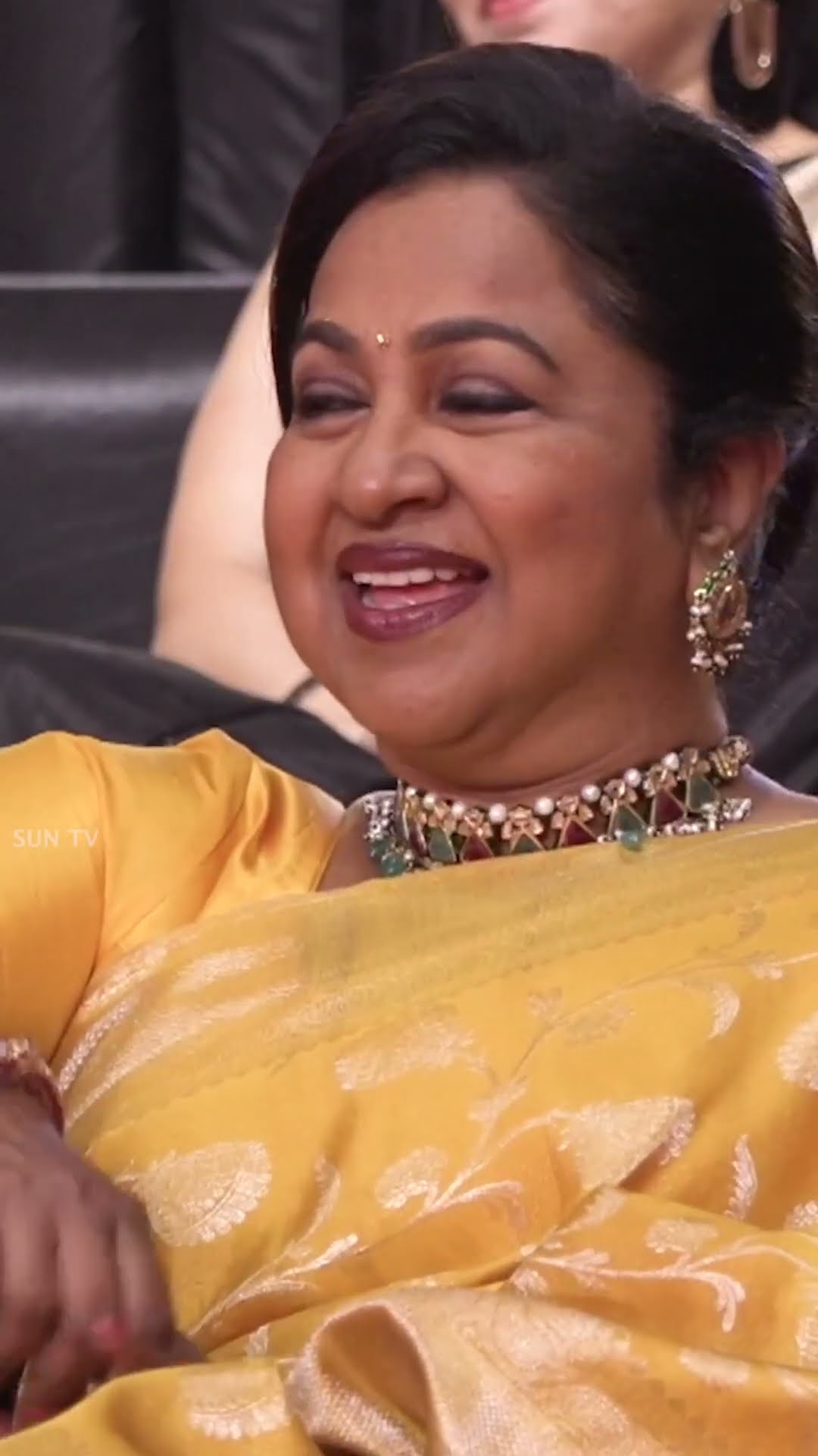 வேணா அழுதுடுவேன்... ?| #Throwback | Ninaithale Inikum | Sun TV #shorts