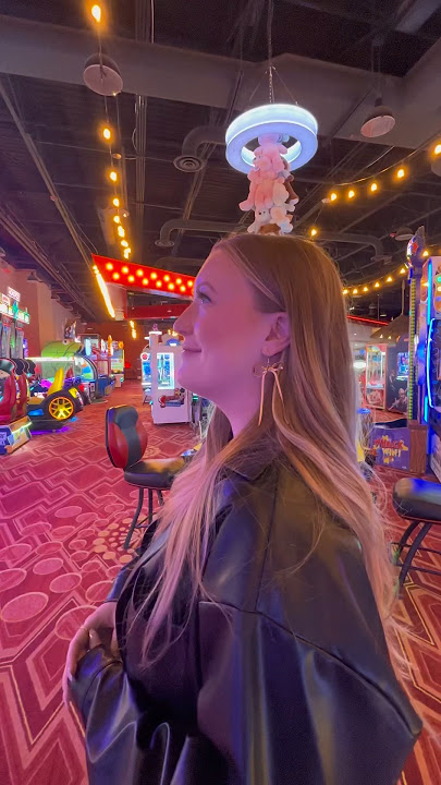 you look lonely… i can fix that 💗