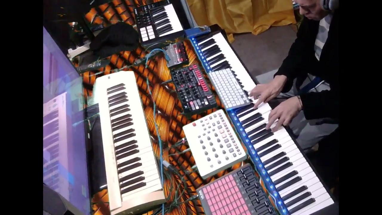 TWO MODEL by SAMULEE #unosynthprox #elektronmodelsamples #volcabass