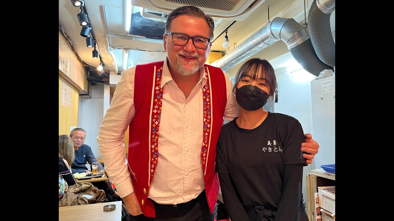 Buurabüabli von Stefan Roos in Tokio. Videoclip mit dem Song von Stefan mal ganz anders...