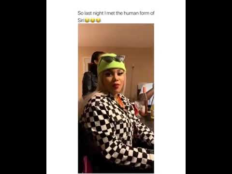 Meet The Girl Who S Voice Sounds Like Apple S Siri