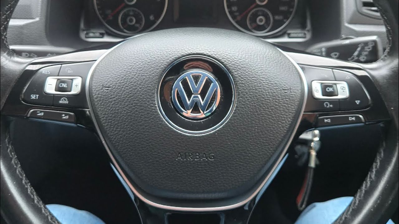 Caddy Mk4 с круиз-контролем на руле и дооснащённым ограничителем скорости.