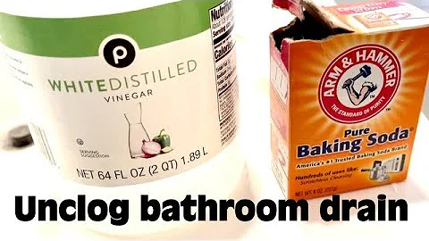 How to unclog a bathtub drain with hot water, baking soda and White Vinegar
