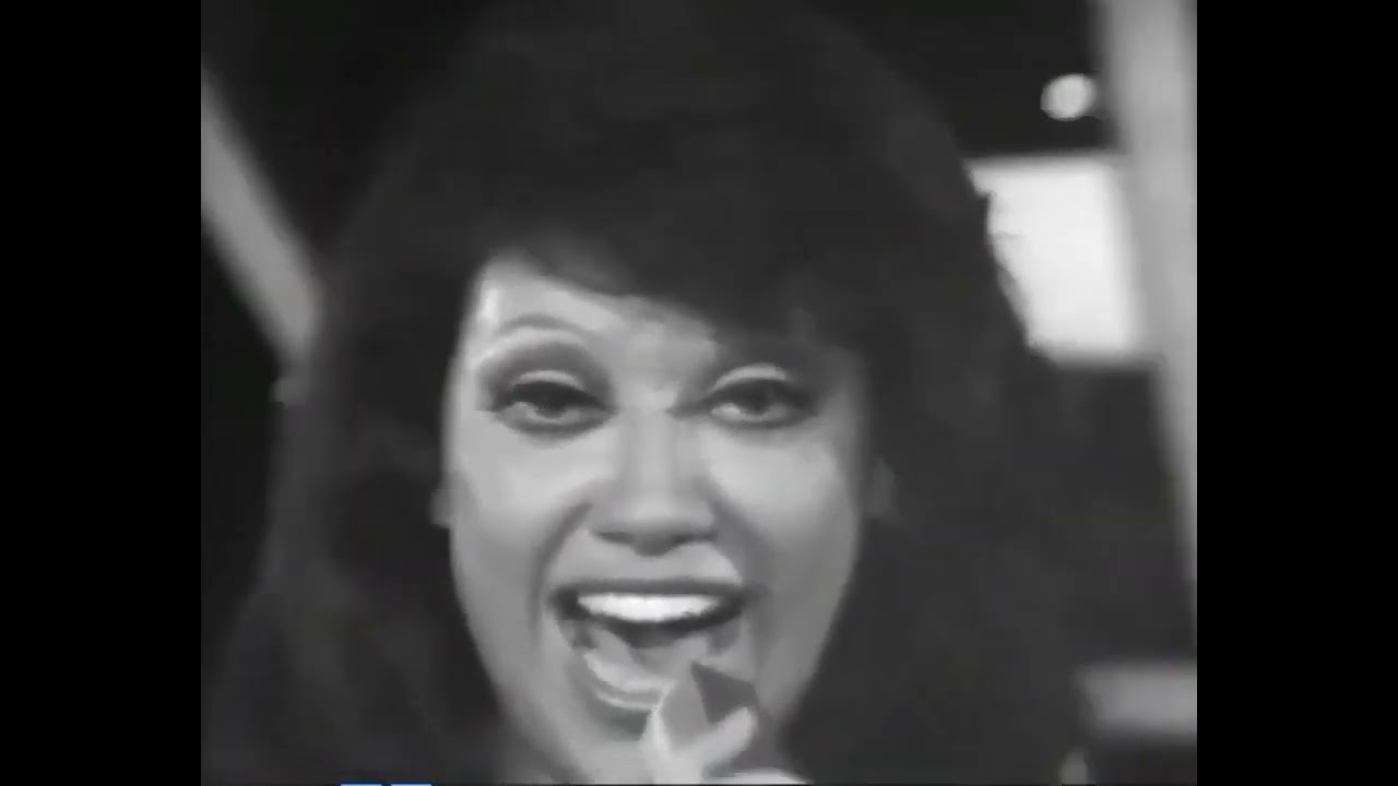 Patricia Maldonado Interpreta Medley De Los Ángeles Negros - Dingolondango 1976 TVN