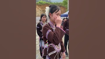 Lễ hội Sú Khon Khoài, các em gái Lự xinh đẹp với bộ váy áo truyền thống