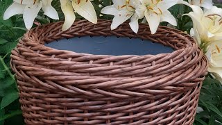 видео: Объемная косичка колосок. Мастер-класс. Кашпо из полиротанга картинка: Объемная косичка колосок. Мастер-класс. Кашпо из полиротанга