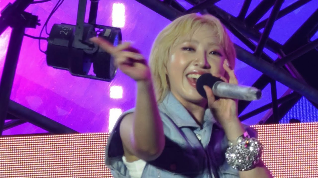20250831 2NE1 - I Don't Care @ Waterbomb Singapore 2025 (MINZY FANCAM)