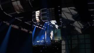 Video-Miniaturansicht von „Ed Sheeran - don't call me baby - Zurich Hallenstadion - Live“