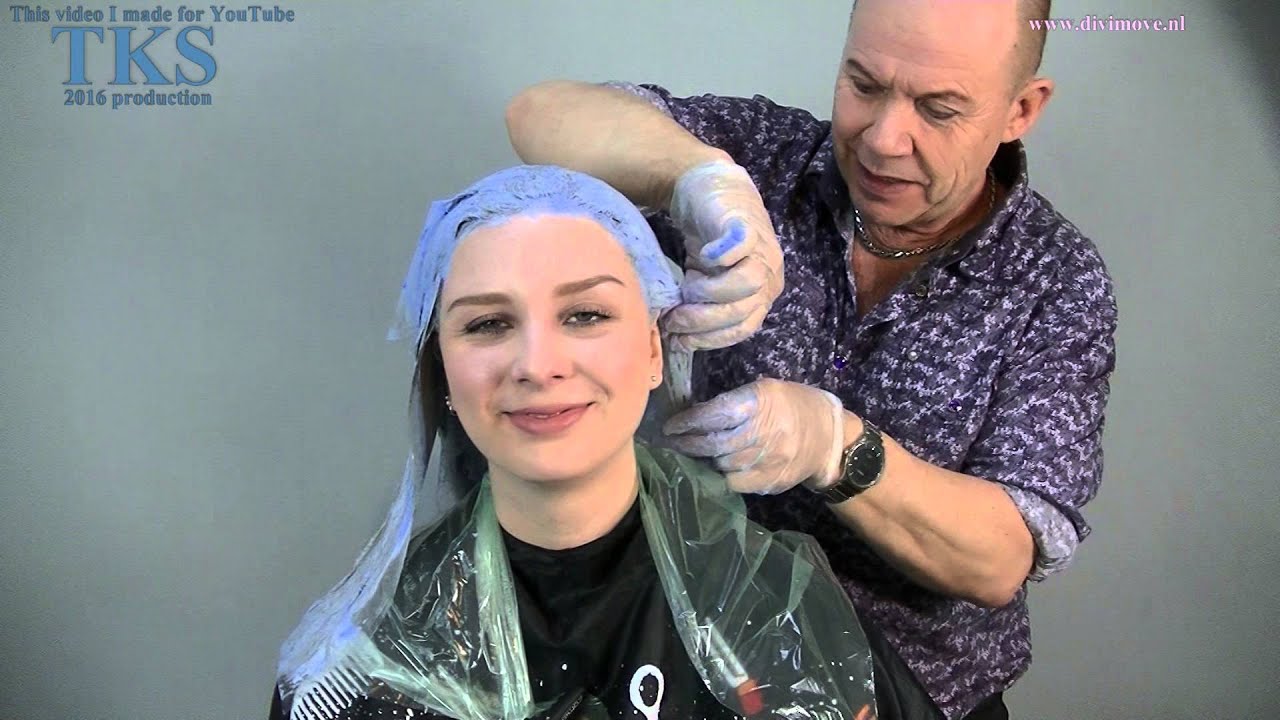 Make me sexy platinum gold blond. Roos firts time coloring by T.K.S