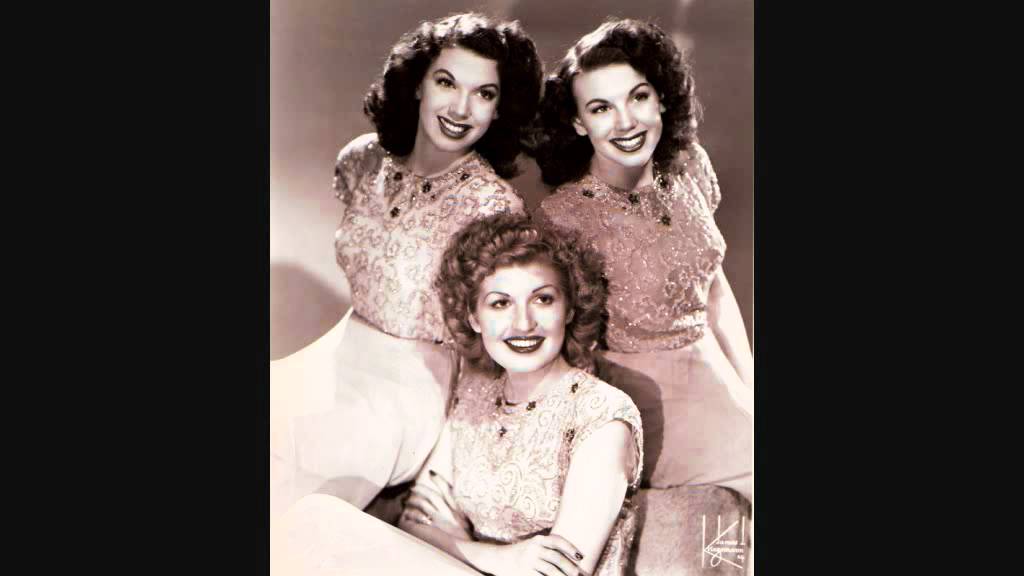 The Dinning Sisters - Sentimental Gentleman From Georgia (1943).