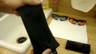 oakley glasses cleaner