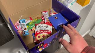 I AM Snacky - Snack Box Variety Pack Care Package + Greeting Card - SNACKY'S BASH BOX